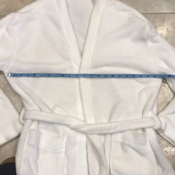 NWOT Robe - Picture 6 of 6